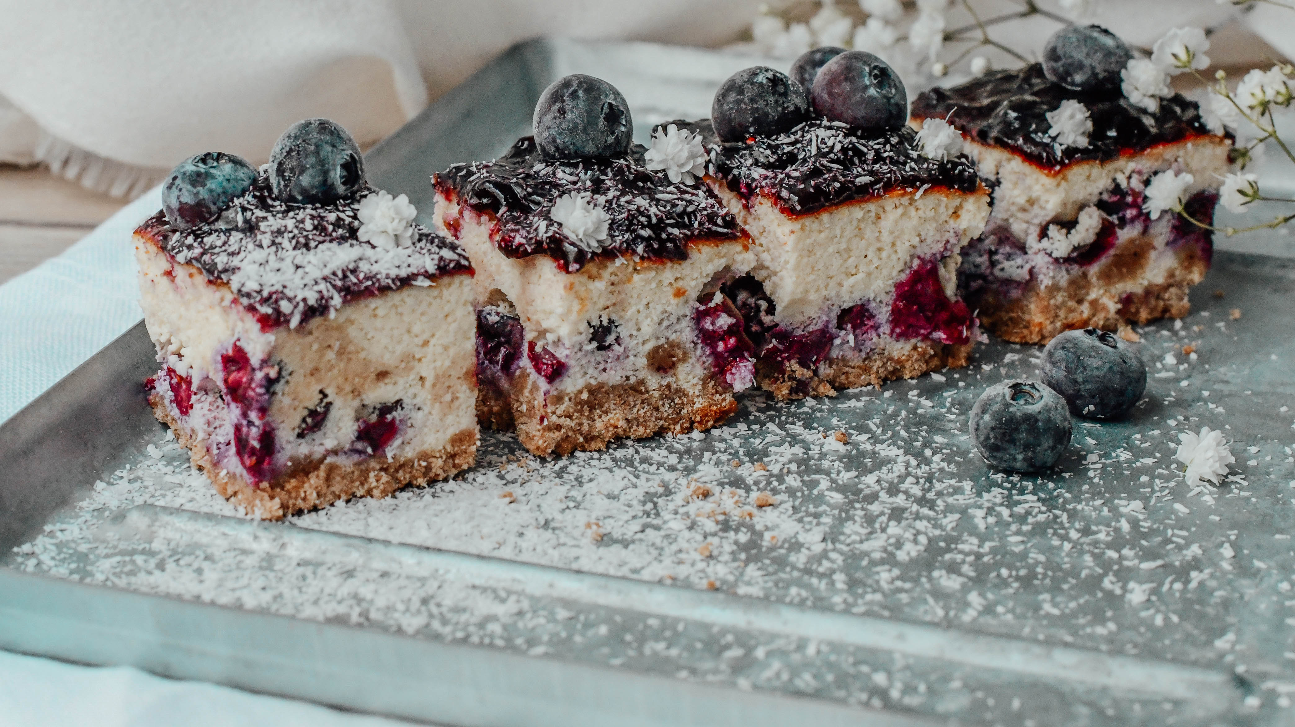 Blueberry-Cheesecake-Bites 