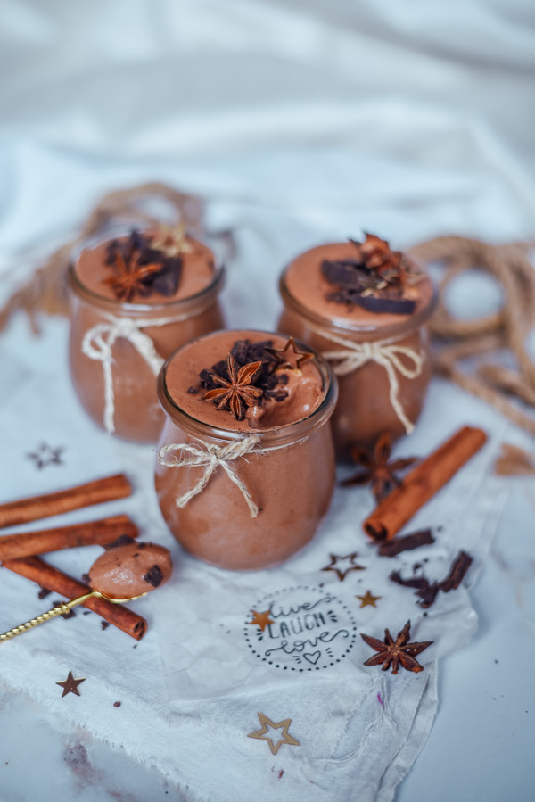 Aquafaba vegan chocolate mousse