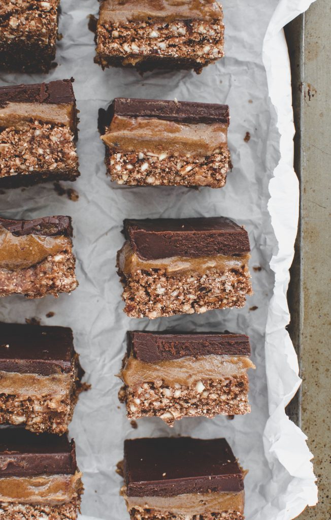 chocolate caramel slices