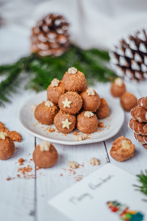 speculoos Truffles with marzipan