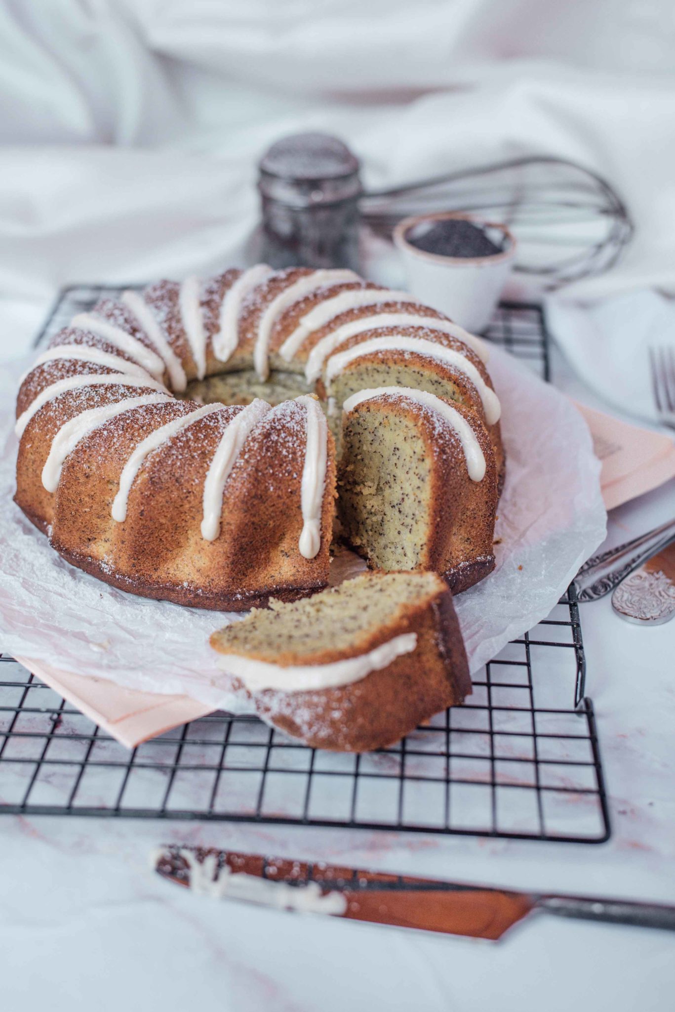 Lemon poppy seed cake with white chocolate