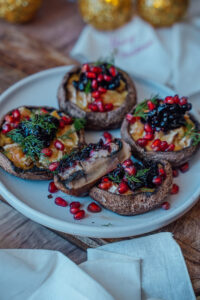 Gefüllte Portobello-Pilze mit Brie und Cranberry-Marmelade