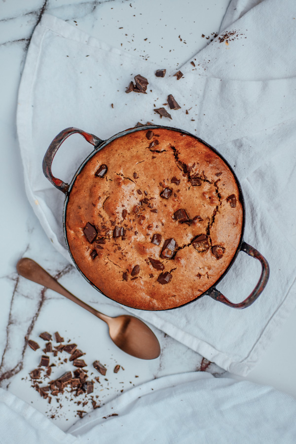 no sugar chocolate chip cookie skillet